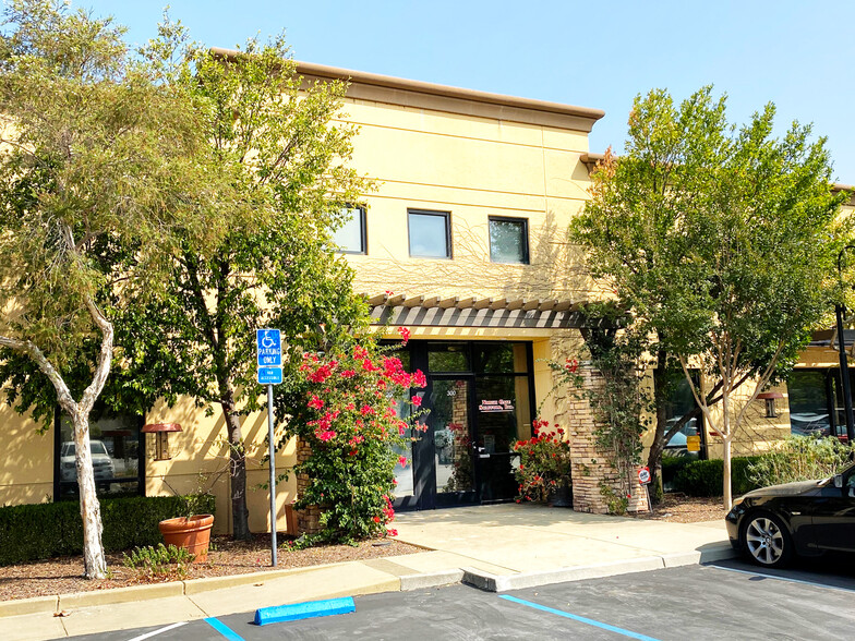 Primary Photo Of 4322 Redwood Hwy, San Rafael Warehouse For Lease