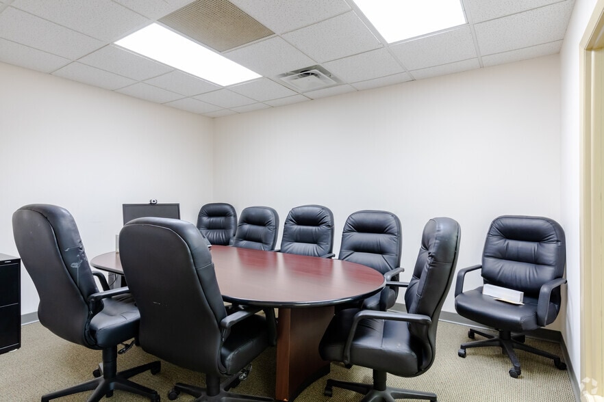 More Photos Of 799 Roosevelt Rd, Glen Ellyn Unknown For Lease