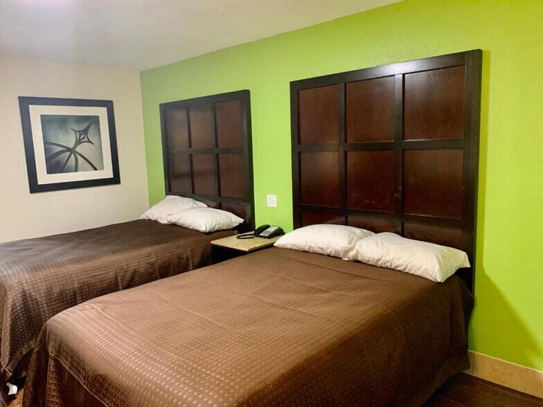 More Photos Of 5601 Carmichael Rd, Montgomery Hotel For Sale