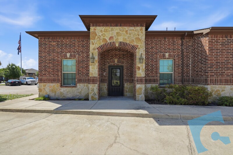 More Photos Of 101 Bourland Rd, Keller Office For Lease