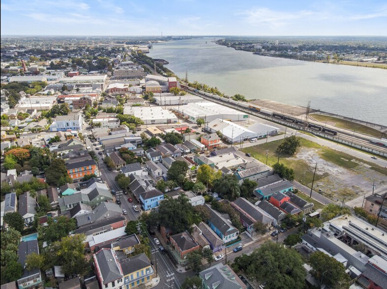 More Photos Of 2406-2408 Chartres St, New Orleans Office Residential For Lease