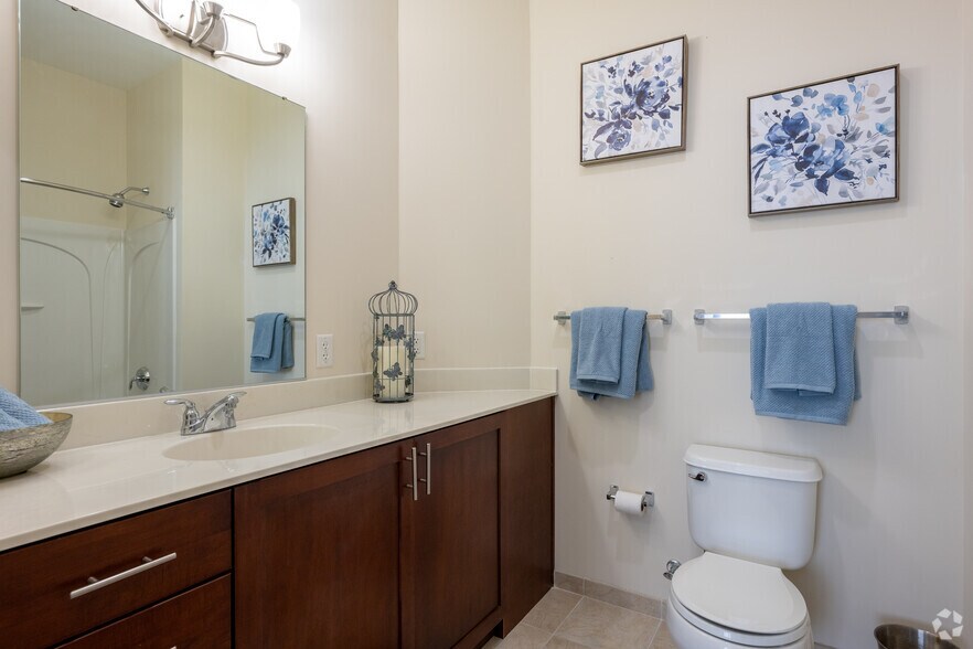 More Photos Of 670 Downey Green, Hampton Apartments For Sale