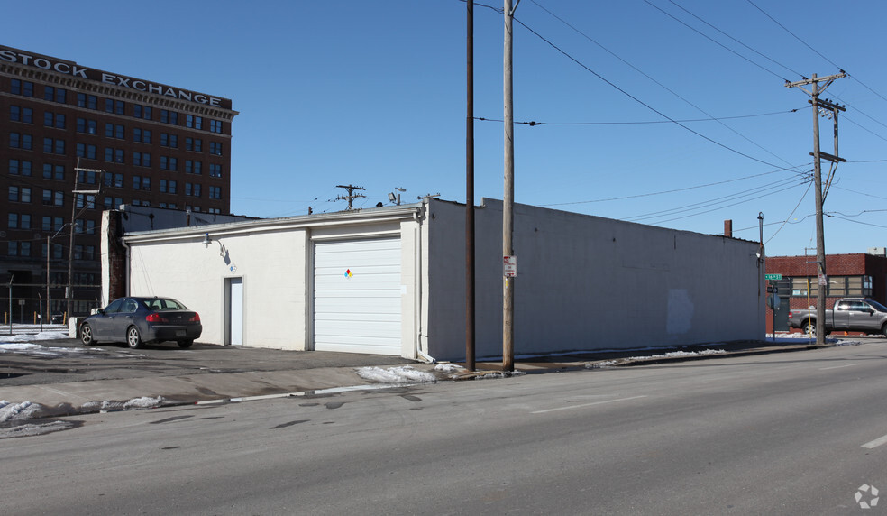 Primary Photo Of 1600 Wyoming St, Kansas City Warehouse For Lease