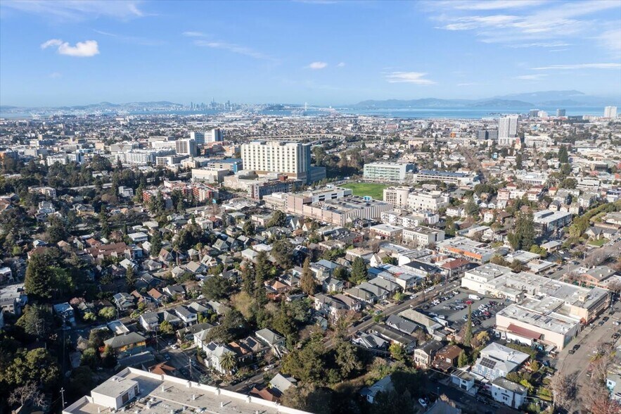 More Photos Of 84 Monte Vista Ave, Oakland Apartments For Sale