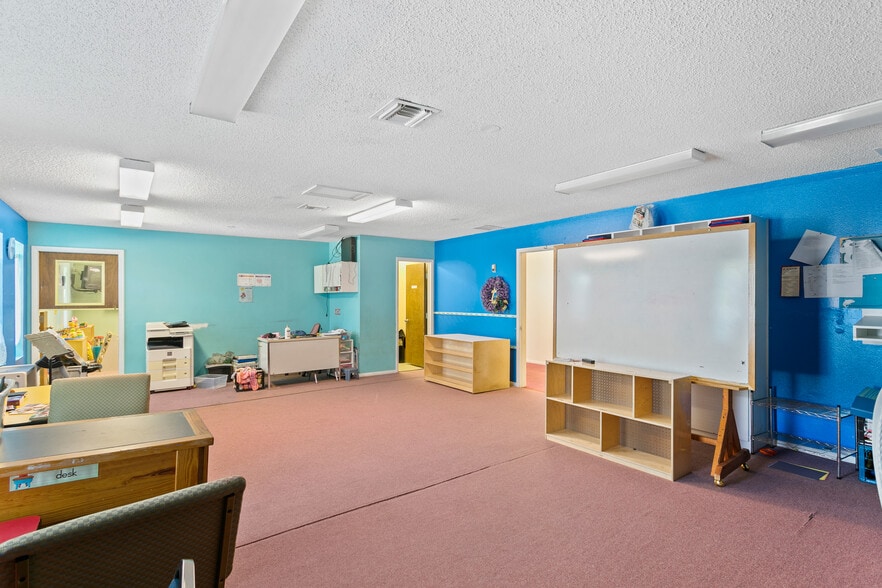 More Photos Of 3601 E Moody Blvd, Bunnell Religious Facility For Sale