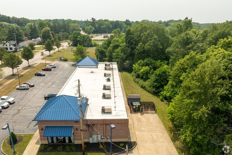 More Photos Of 1020-1032 S Broadway, Geneva General Retail For Sale