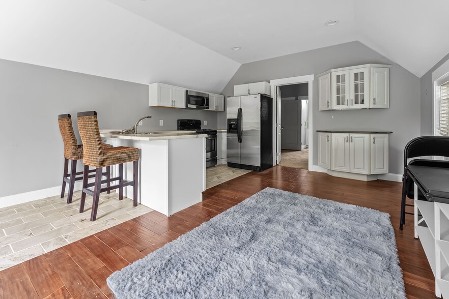 More Photos Of 429 Fairchance Rd., Morgantown Warehouse For Lease