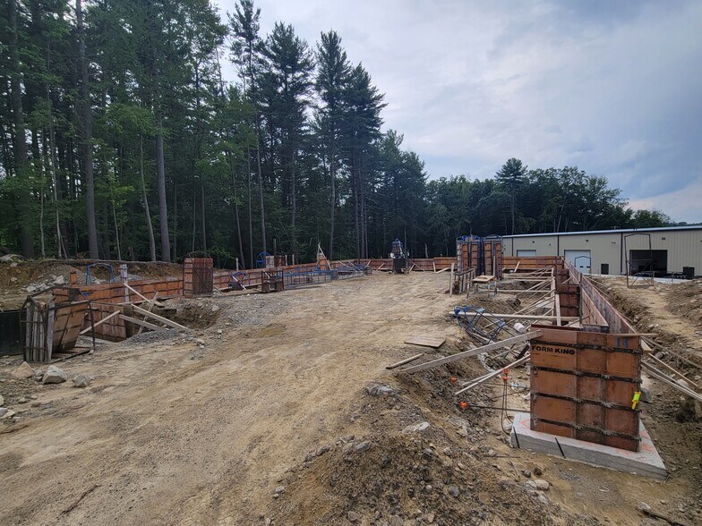 More Photos Of 50 Old Tyng Rd, Tyngsborough Warehouse For Sale