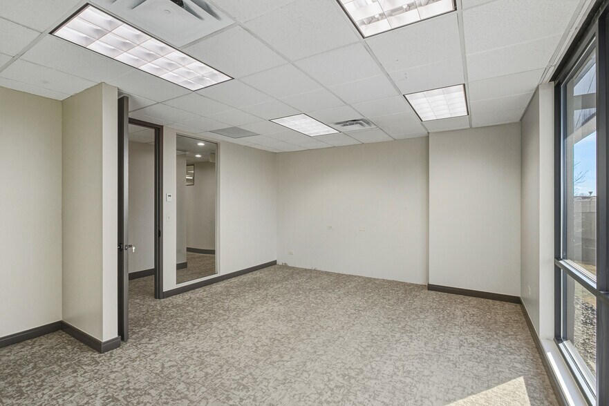 More Photos Of 5801 Logan St, Denver Research And Development For Lease