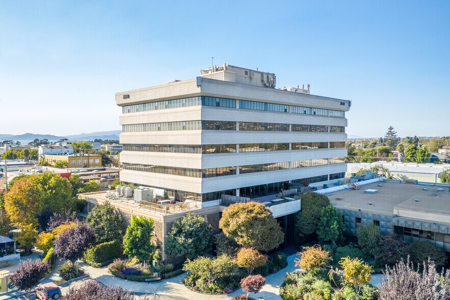 More Photos Of 2600 10th St, Berkeley Office For Lease