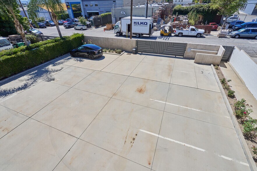 More Photos Of 9517 Gidley St, Temple City Manufacturing For Lease