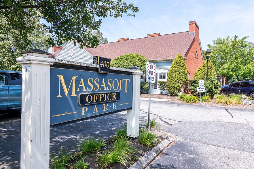More Photos Of 400 Massasoit Ave, East Providence Medical For Sale