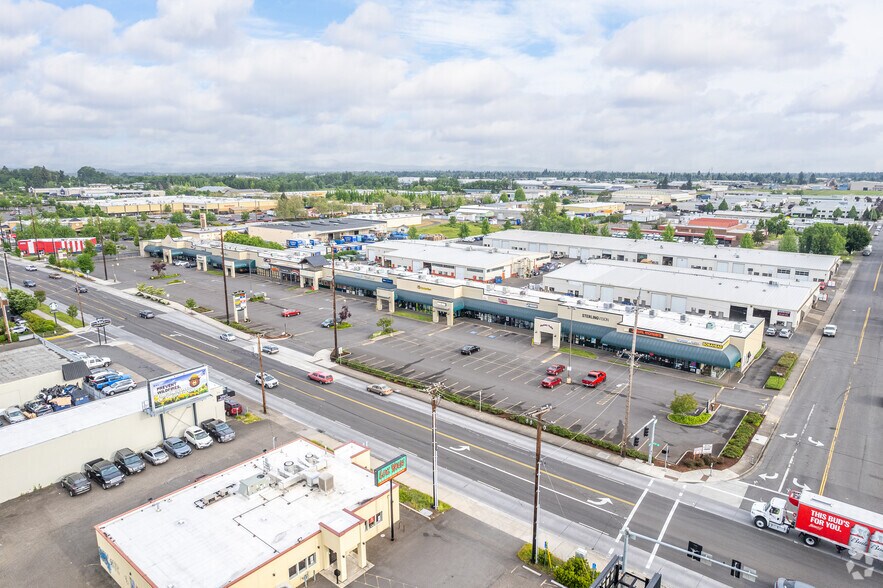 More Photos Of 3001-3169 W 11th Ave, Eugene Unknown For Lease