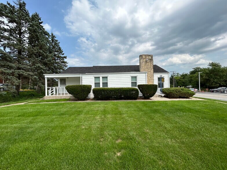 More Photos Of 5681 Broadway, Merrillville Daycare Center For Lease