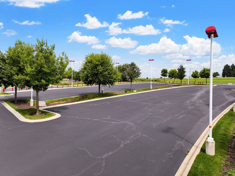 More Photos Of 2501 East Springs Dr, Madison Auto Dealership For Sale