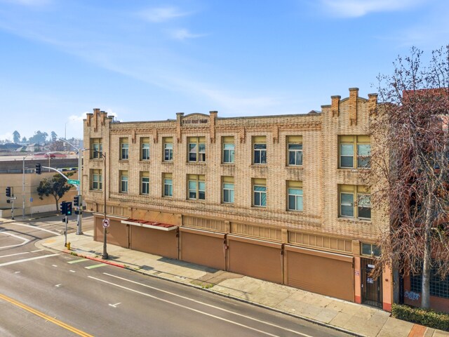 More Photos Of 143 S California St, Stockton Apartments For Sale