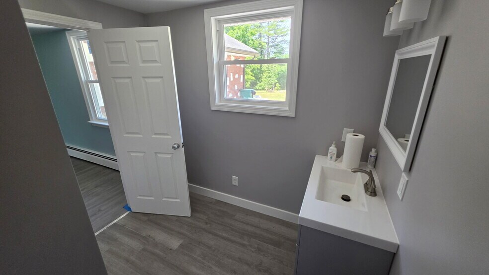 More Photos Of 12-R Jackielyn Cir, Granby Apartments For Sale