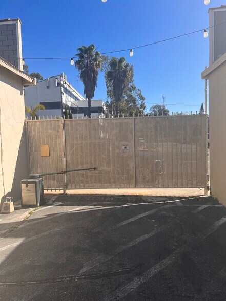 More Photos Of 1845 Redondo Ave, Signal Hill Unknown For Lease