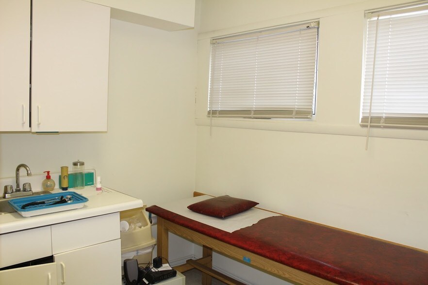 More Photos Of 15 Moore Ave, Mount Kisco Medical For Sale