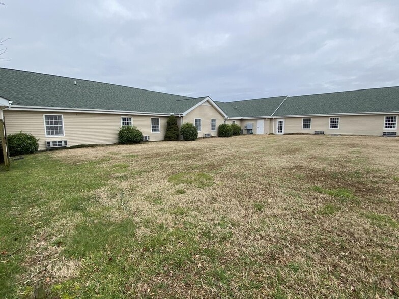 More Photos Of 17405 Lankford Hwy, Parksley Rehabilitation Center For Sale