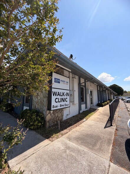 More Photos Of 3251 N 66th St, Saint Petersburg Medical For Lease