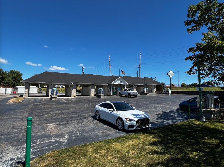 More Photos Of 2696 Babble Creek ln, O'Fallon Carwash For Sale