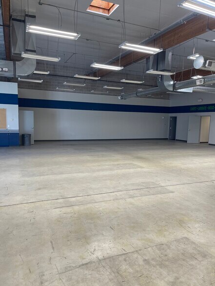 More Photos Of 1170 W Riverdale Rd, Ogden Freestanding For Lease