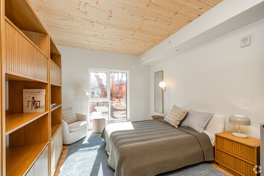 More Photos Of 517 W Main St, Madison Apartments For Lease