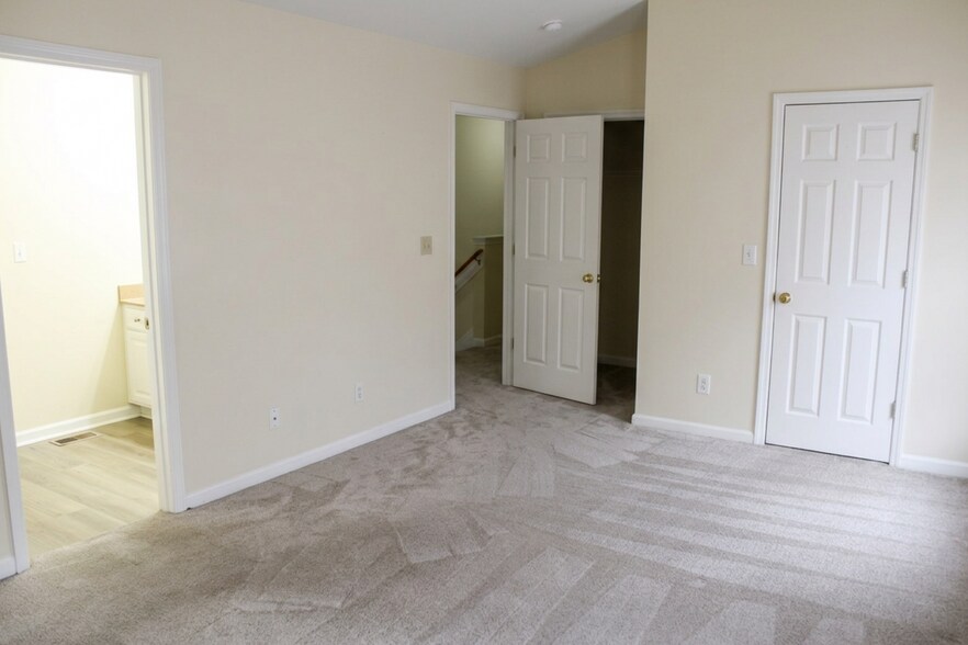 More Photos Of 516 19th Ave N, Nashville Apartments For Sale