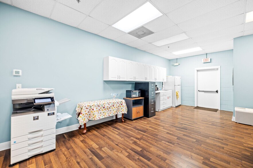 More Photos Of 12815 US Highway 98 W, Miramar Beach Medical For Sale