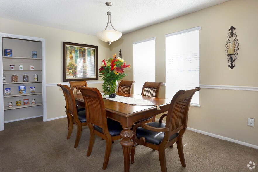 More Photos Of 5473 27th St S, Saint Petersburg Apartments For Sale