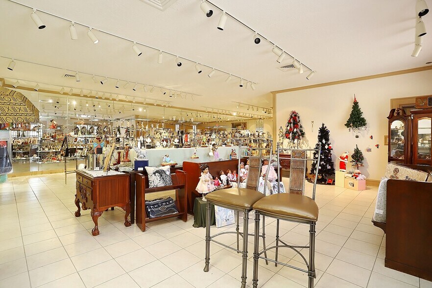 More Photos Of 6130 Wheatley St, Houston General Retail For Sale