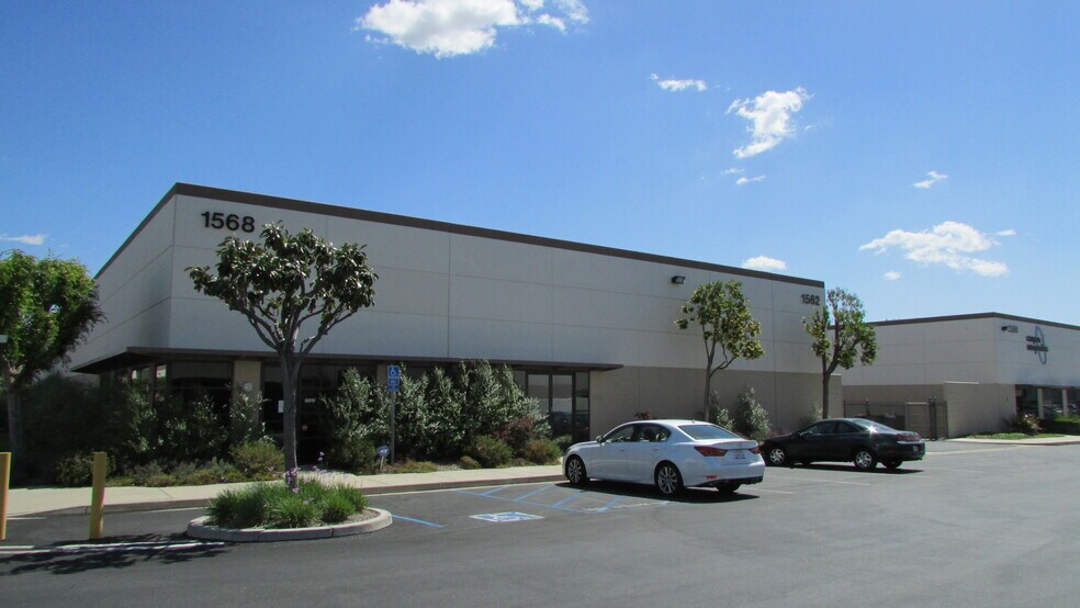 More Photos Of 1562 N Gemini Pl, Anaheim Warehouse For Lease