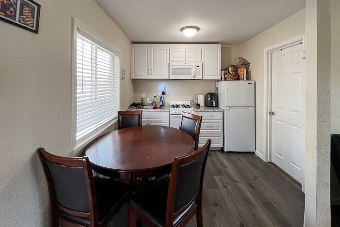 More Photos Of 6345 Bethel Island Rd, Bethel Island Apartments For Sale