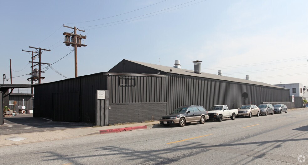 Primary Photo Of 3461 E 26th St, Los Angeles Manufacturing For Sale