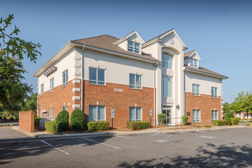 More Photos Of 10460 Park Rd, Charlotte Medical For Lease