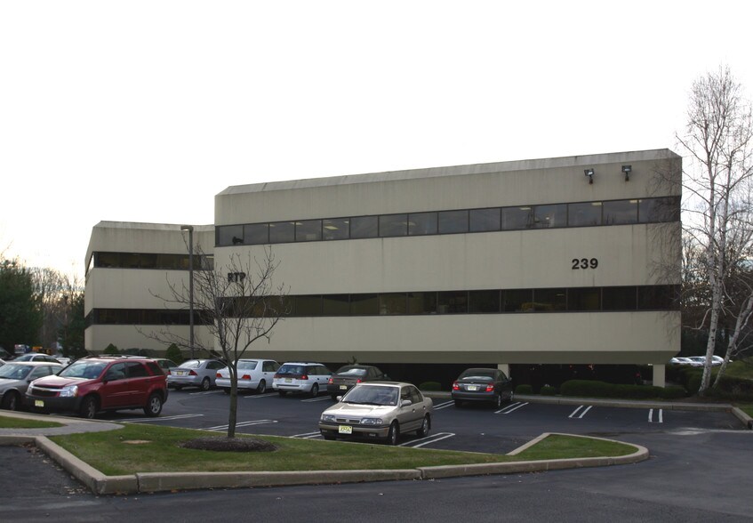 More Photos Of 239 Us Highway 22 E, Green Brook Office For Sale