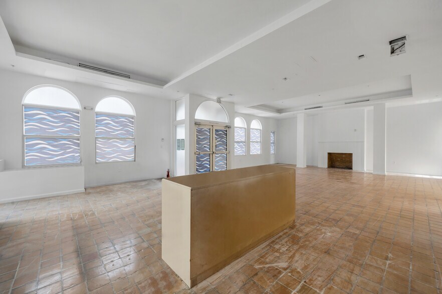 More Photos Of 727 Collins Ave, Miami Beach Apartments For Sale