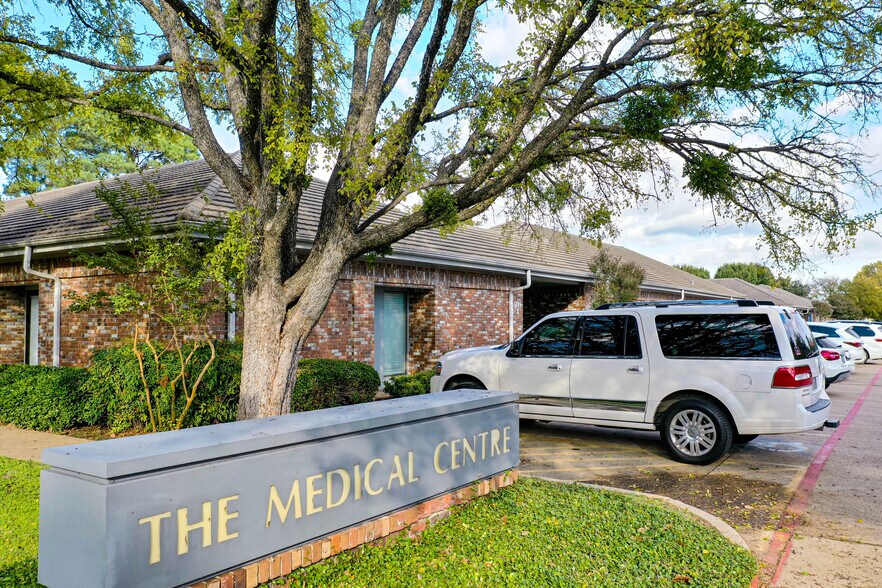 More Photos Of 911 Medical Centre Dr, Arlington Medical For Lease