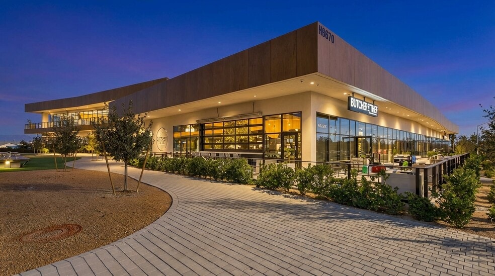 More Photos Of 8670 W Sunset Rd, Las Vegas General Retail For Sale