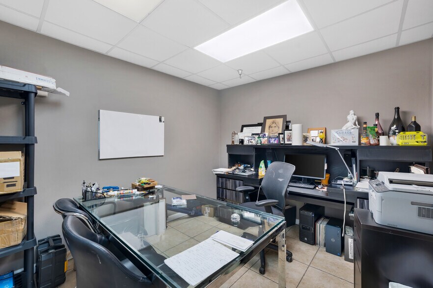 More Photos Of 7725 W 2nd Ct, Hialeah Warehouse For Sale