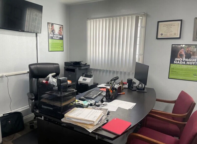 More Photos Of 505 N Mollison Ave, El Cajon Medical For Sale