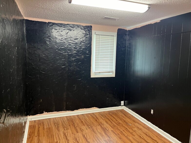 More Photos Of 702 Arcadia Cir NW, Huntsville Office Residential For Sale