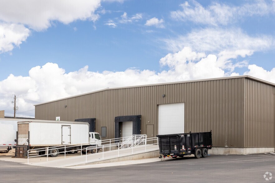 More Photos Of 2925-2929 S Cole Rd, Boise Warehouse For Lease