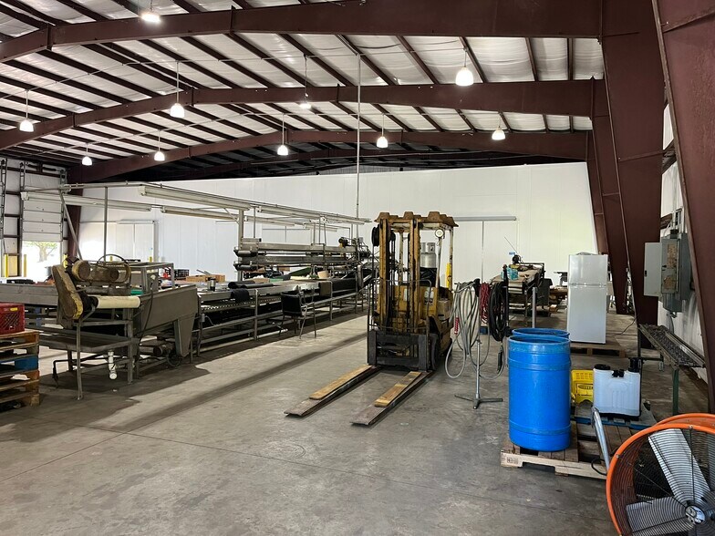 More Photos Of 2400 W Herman St, Pensacola Warehouse For Sale