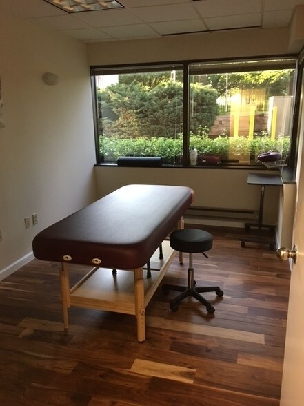 More Photos Of 12800 Middlebrook Rd, Germantown Medical For Sale