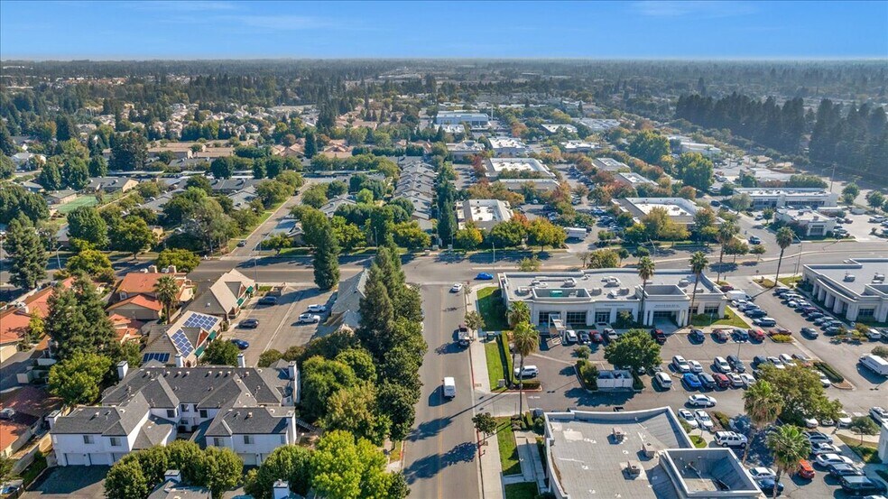 More Photos Of 7257 N Maple Ave, Fresno Office For Lease