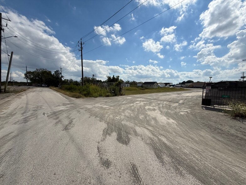 More Photos Of 5210 Fuqua St, Houston Land For Sale