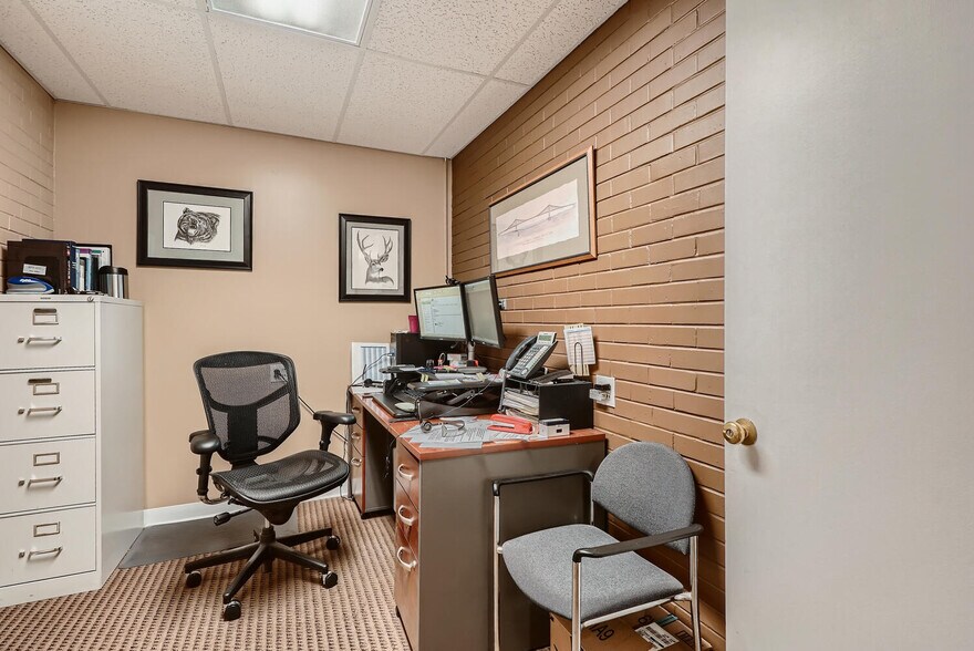 More Photos Of 5353 W Colfax Ave, Denver Office For Sale