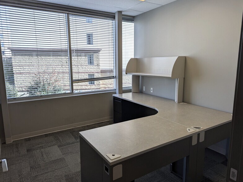 More Photos Of 2112 Premier Way, Sherwood Park Office For Sale